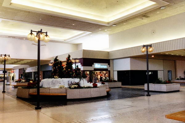 North Kent Mall - OLD PHOTO FROM GR RETRO